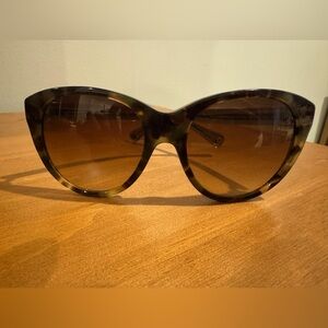 Coach Sunglasses - LIKE NEW - Coach HC 8064 (lo60 audrey) Dark Vintage Tortoise